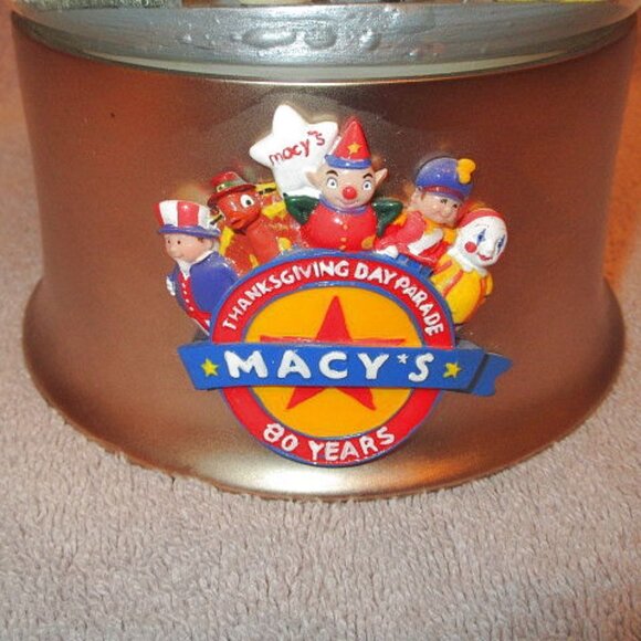 Macy's 60th Anniversary Thanksgiving Parade Musical Snow Globe Floats Glitter - Picture 4 of 13